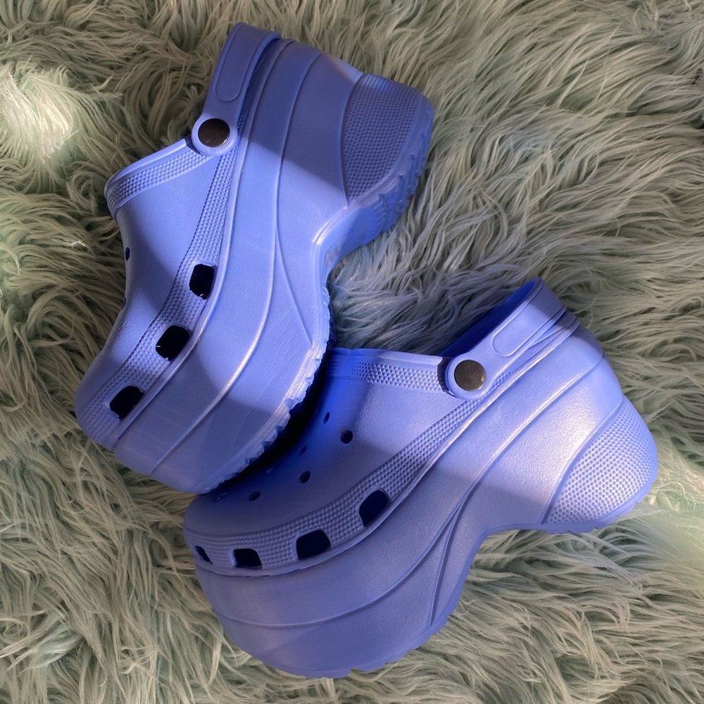BLUE PURPLE PLATFORM CLOGS FAUX CROCS